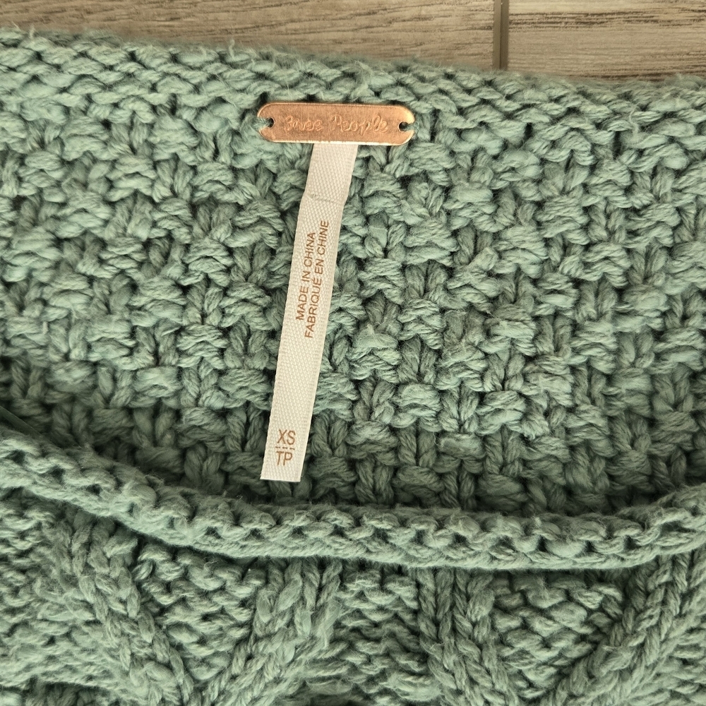 Free People Cropped Sweater - Picture 3 of 3